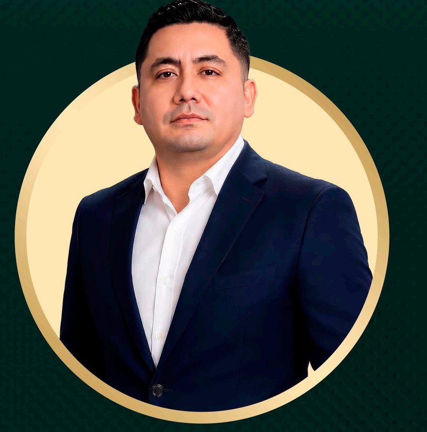 CPC Emerson Reyes Méndez, Contador Público Colegiado y fundador de GREM Contadores & Co